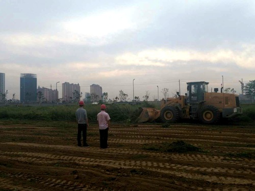 大秦置業(yè)公司“山水逸境”項目開工清表工作緊張有序推進