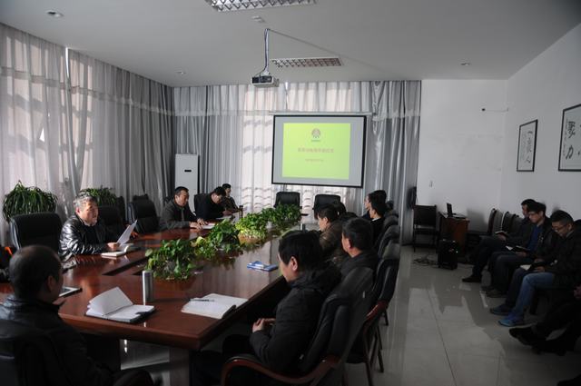 掘進(jìn)公司鐵軍訓(xùn)練營正式開營