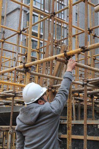 看，這才是共產(chǎn)黨員正確的打開(kāi)方式