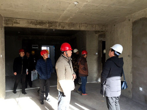 天工公司土建四部神木新村神南華府27、28#樓順利通過(guò)竣工驗(yàn)收