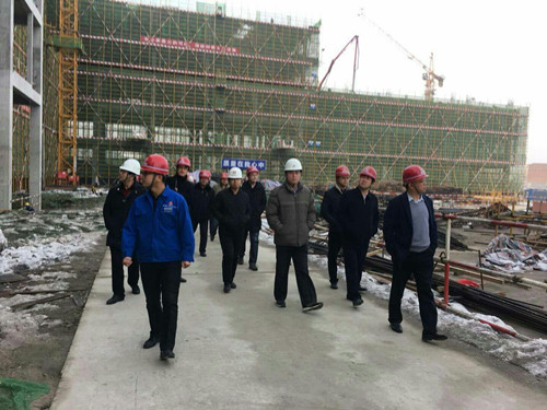 天工公司組織基層項(xiàng)目管理人員深入土建十五部陜煤研究院工地開(kāi)展對(duì)標(biāo)交流