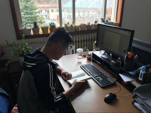 銅煤公司基層團(tuán)支部組織開展“學(xué)習(xí)青年習(xí)近平”讀書活動