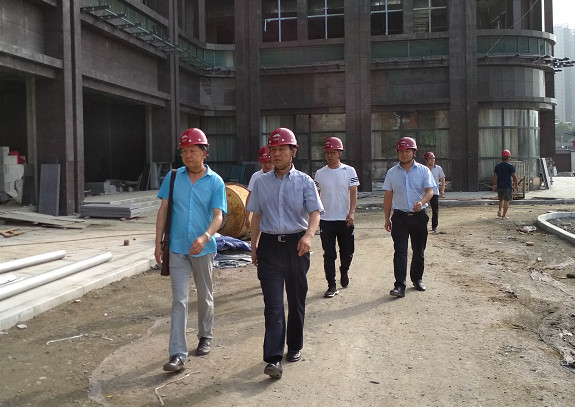 侯本英深入陜煤建設(shè)安康、漢中施工工地檢查指導(dǎo)工作