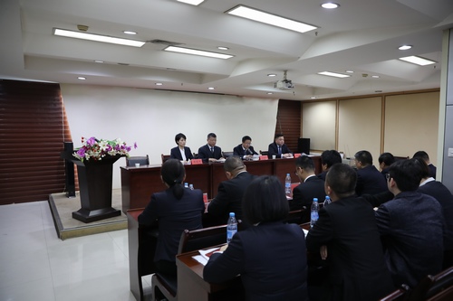 路橋分公司召開“講、敢、改”專題教育和違規(guī)收送禮金專項(xiàng)整治再動員會