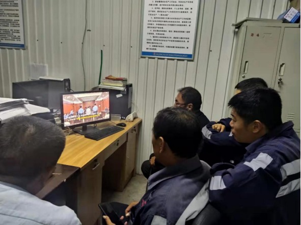 陜煤建設(shè)集團(tuán)洗選煤運(yùn)營(yíng)公司安裝第五項(xiàng)目部黨支部：加強(qiáng)理論基礎(chǔ)，提高思想認(rèn)識(shí)