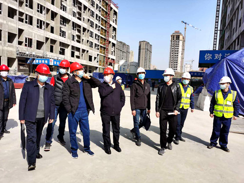 陜煤集團基本建設(shè)管理部檢查指導(dǎo)藍山水岸項目防疫及復(fù)工復(fù)產(chǎn)工作