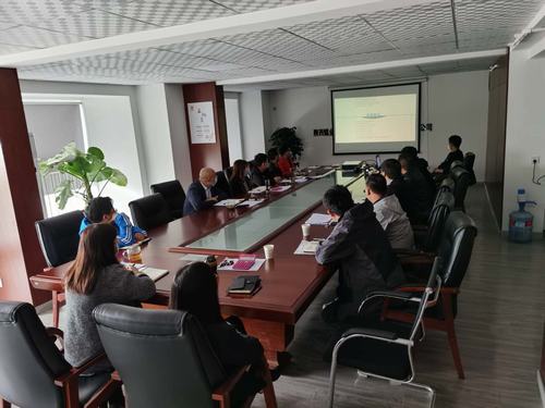 凝聚干勁促發(fā)展，改進(jìn)作風(fēng)勇?lián)?dāng)