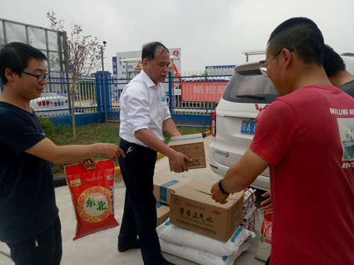 陜煤建設天工公司：中儲糧項目滑模忙，領導關懷送一線