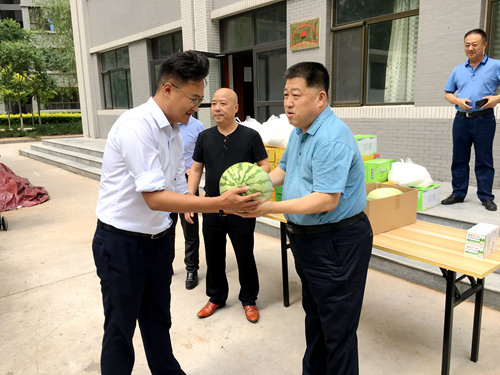 陜煤建設(shè)公司開展為基層員工“送清涼”活動