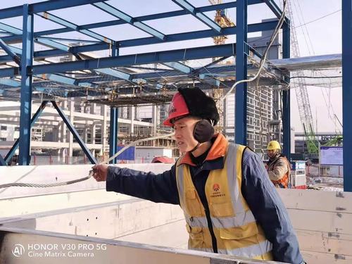 【春節(jié)一線報道】春節(jié)堅守崗位的銅煤建設(shè)者