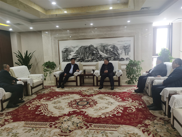 寧興剛、王寧到渭南城投公司交流洽談