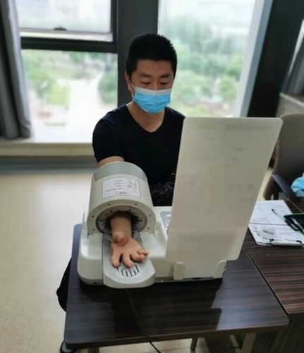 陜煤建設(shè)路橋分公司關(guān)愛職工健康促企業(yè)發(fā)展