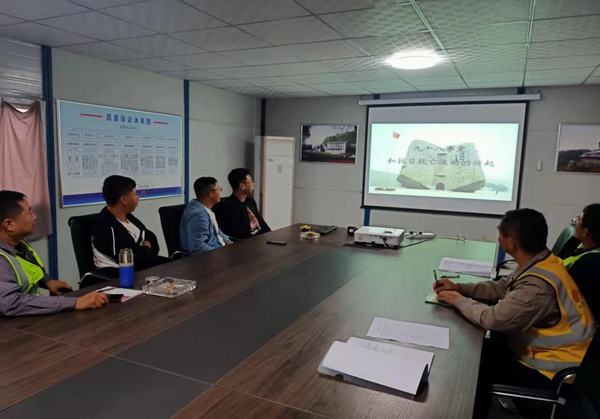 陜煤建設(shè)銅煤公司第三項目部召開“銘記歷史，勿忘國恥 紀念九一八事變90周年”專題學(xué)習(xí)會