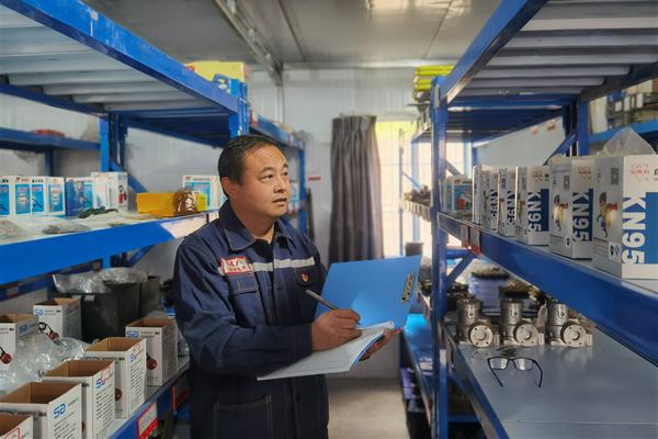 陜煤建設(shè)礦建二公司：為堅守崗位的礦建人點贊！