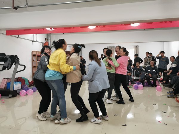 陜煤建設(shè)洗選煤運(yùn)營(yíng)公司澄合山陽(yáng)項(xiàng)目部舉辦“慶十一”職工趣味文體活動(dòng)