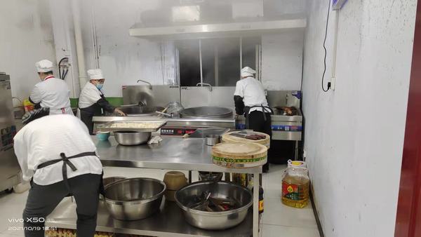 陜煤建設礦建二公司第二項目部開展食品衛(wèi)生安全專項檢查及演練活動