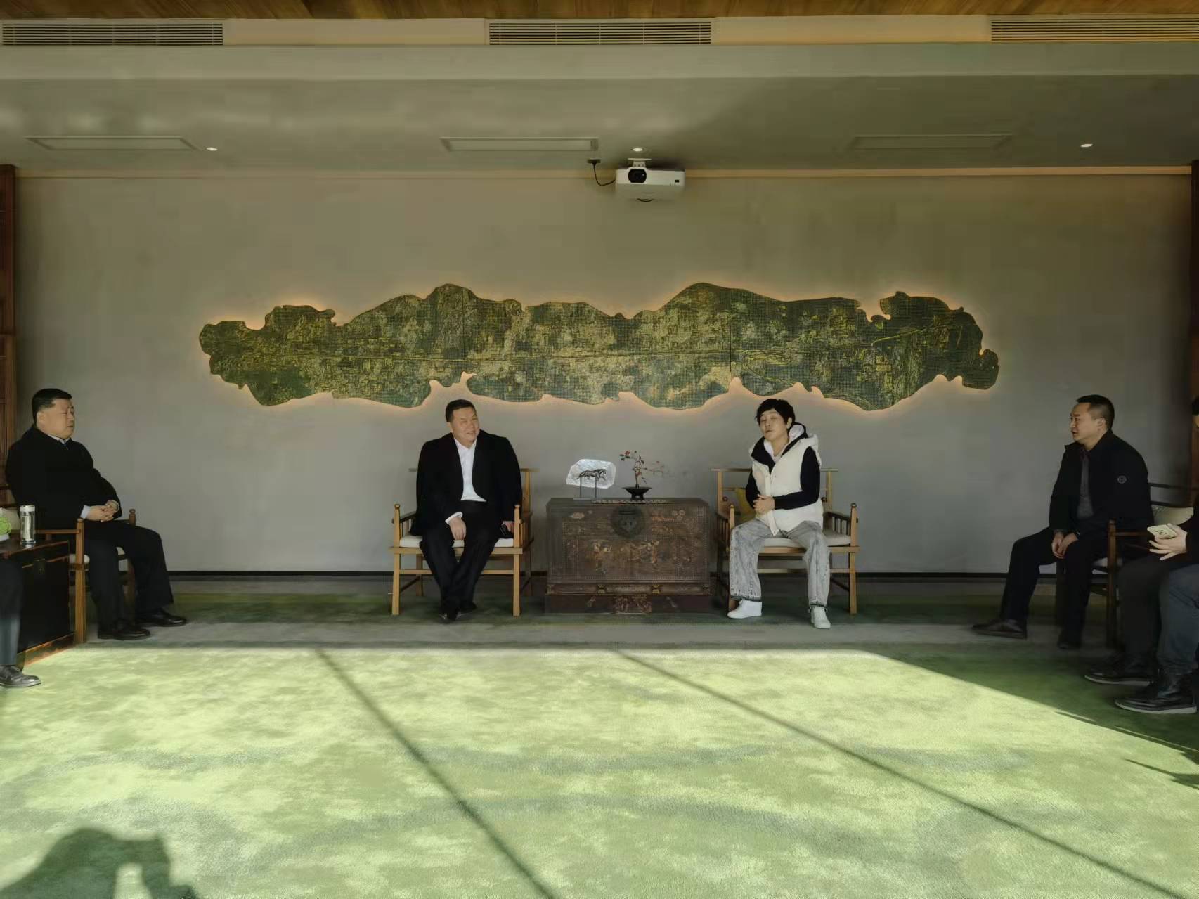 寧興剛、王寧到天朗控股集團(tuán)開展合作交流