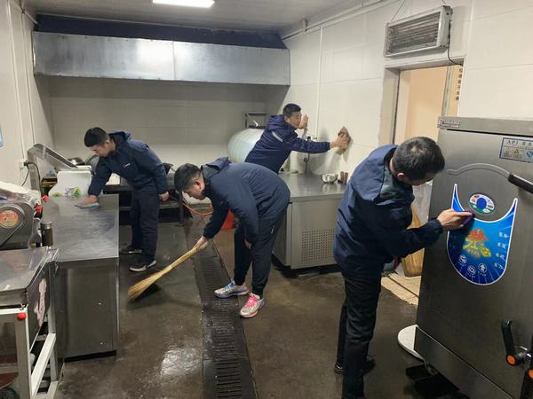 陜煤建設(shè)韓城分公司安裝三項目部：弘揚(yáng)雷鋒精神 爭做新時代青年