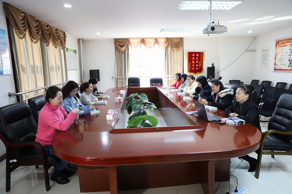 陜煤建設(shè)洗選煤運(yùn)營公司：@姐妹們，我們這樣過“三八”