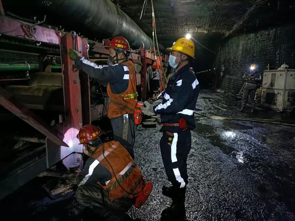 陜煤建設(shè)澄合分公司第二機電安裝隊：安全高效的48小時 為生產(chǎn)服務(wù)保駕護航