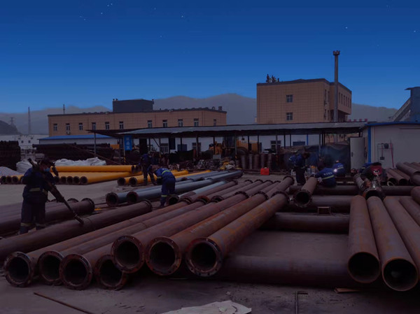 陜煤建設(shè)咸陽(yáng)分公司安裝項(xiàng)目部：加班加點(diǎn)趕工期，齊心協(xié)力搶進(jìn)度