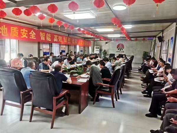 陜煤建設(shè)澄合分公司承建的西卓煤礦北翼總回風(fēng)、北翼回風(fēng)、措施巷管路安裝工程順利通過(guò)竣工驗(yàn)收