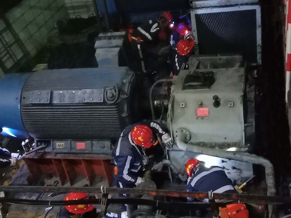 陜煤建設(shè)韓城分公司項(xiàng)目建設(shè)“加速度”啃下張家峁礦業(yè)超長時(shí)段大檢修項(xiàng)目“硬骨頭”