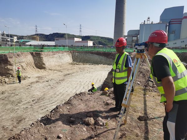 陜煤建設(shè)天工公司施工前沿以高溫“烤”驗(yàn)，“暑”寫勞動(dòng)畫卷