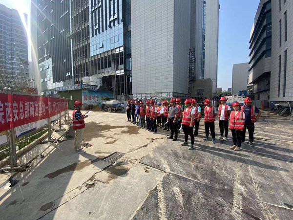 陜煤建設(shè)天工公司土建十五部舉行大干30天主題動(dòng)員會