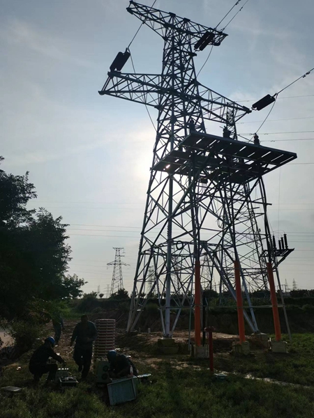 陜煤建設(shè)機電安裝公司10萬千瓦光伏發(fā)電項目具備并網(wǎng)發(fā)電聯(lián)合調(diào)試條件