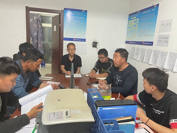 陜煤建設(shè)彬長(zhǎng)項(xiàng)目部暖心多舉措讓農(nóng)民工不再憂“薪”