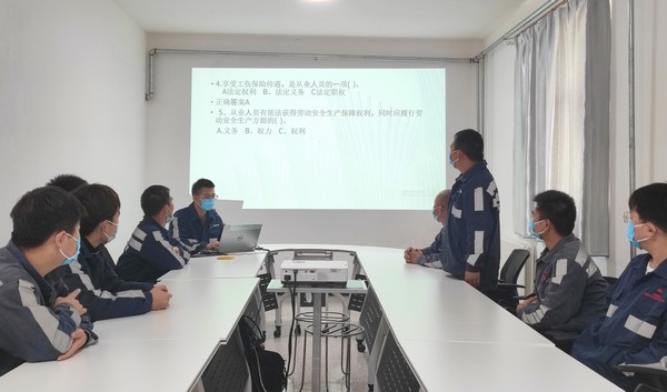 陜煤建設(shè)洗選煤運(yùn)營公司第五項(xiàng)目部：抓管理、促學(xué)習(xí)、青年職工敢為人先