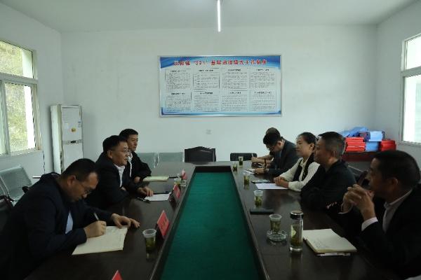 王明智到陜煤建設(shè)定點幫扶村開展鄉(xiāng)村振興調(diào)研