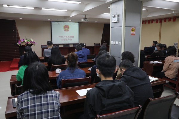 陜煤建設(shè)路橋分公司：青工“啄木鳥”，安全我來守