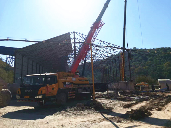 陜煤建設(shè)礦建三公司崔木項目排矸場大棚工程順利完工