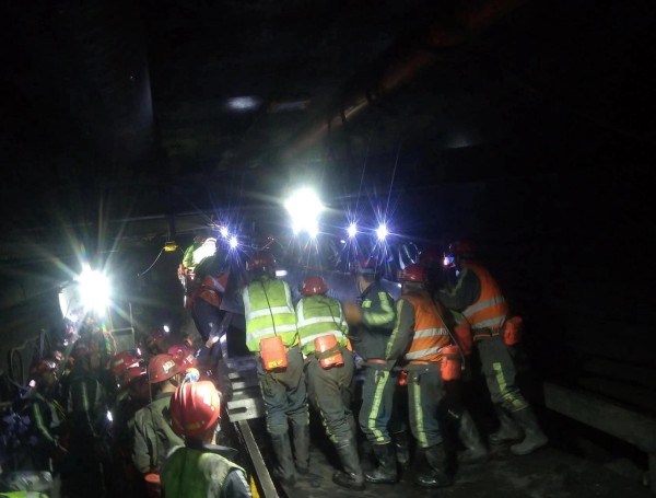 陜煤建設(shè)機(jī)電安裝公司：提前完成膠帶機(jī)延伸安裝更換工程