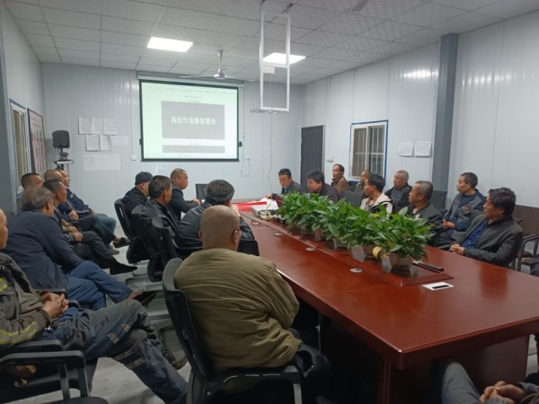 陜煤建設(shè)機(jī)電安裝公司建莊項目部：打好安全生產(chǎn)攻堅戰(zhàn)