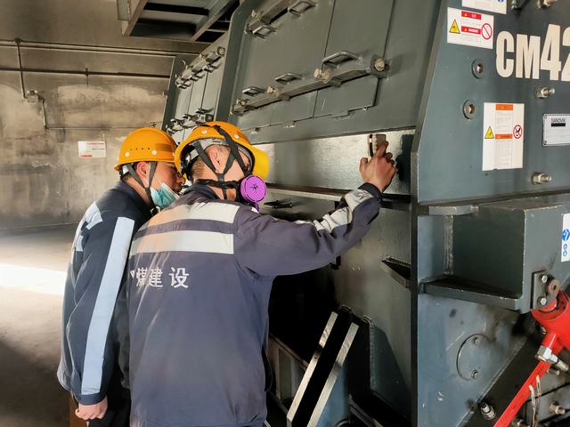 陜煤建設洗選煤運營公司神渭首端運營項目部：把好“年關”，站好崗