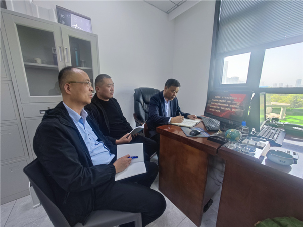 陜煤建設(shè)礦建三公司：把好“方向盤”，安全出行“穩(wěn)著陸”