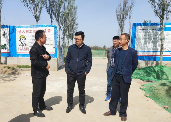 陜西彬長文家坡礦業(yè)有限公司董事長、總經(jīng)理徐景果蒞臨陜煤建設(shè)路橋分公司彬長項(xiàng)目部檢查
