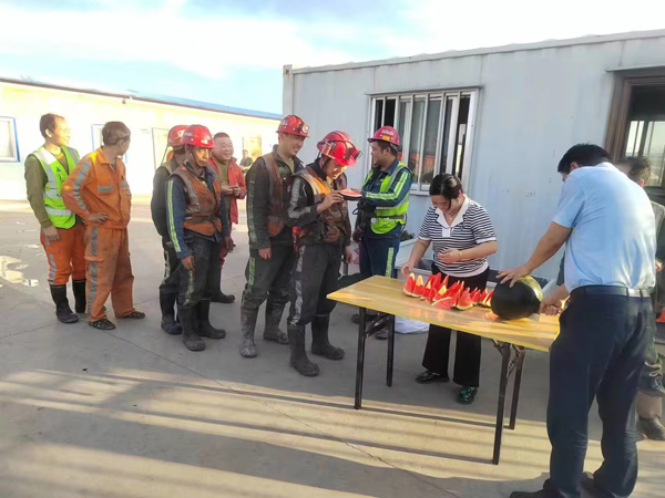 陜煤建設(shè)機(jī)電安裝公司：“花式”助平安，巾幗在行動(dòng)