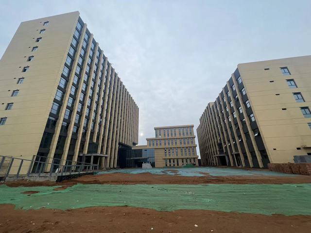 陜煤建設(shè)韓城分公司：張家峁礦業(yè)有限公司2-2煤開采配套行政福利設(shè)施項目順利通過竣工驗收