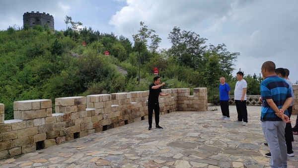 陜煤建設(shè)銅煤公司開(kāi)展:慶“八一”主題教育活動(dòng)