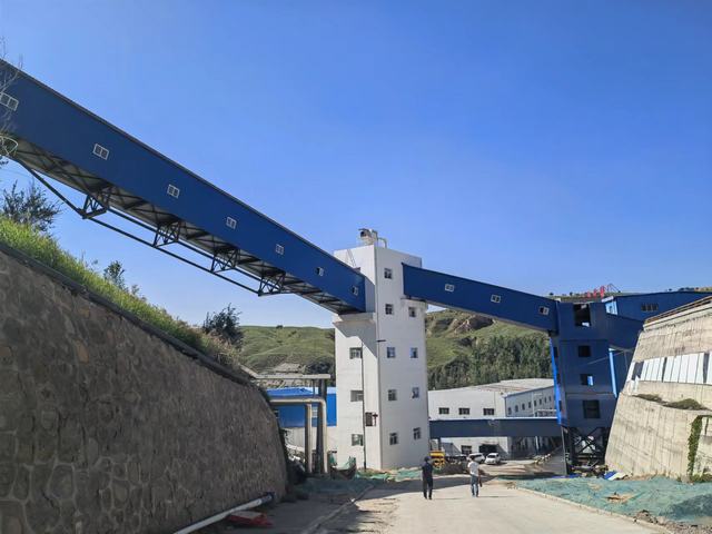 陜煤建設(shè)韓城分公司承建的涌鑫礦業(yè)安山礦煤矸石充填綜合治理項(xiàng)目順利通過(guò)竣工驗(yàn)收