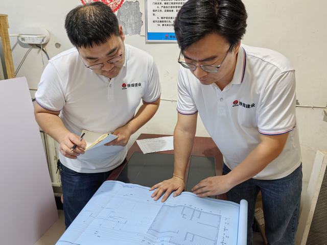 陜煤建設(shè)韓城分公司土建第四項(xiàng)目部：“師帶徒”傳薪火 “傳幫帶”助成長