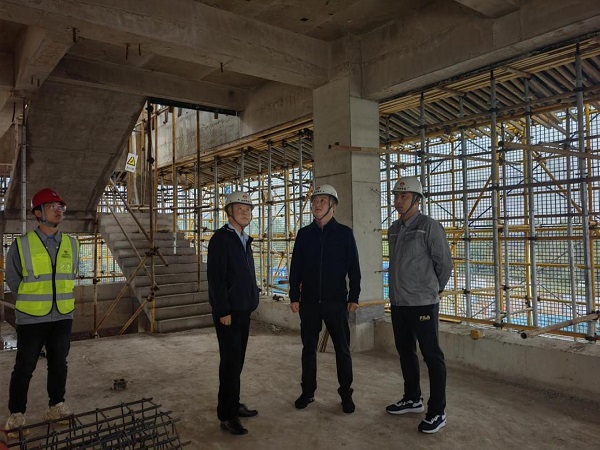 陜煤建設(shè)綠宇公司：情暖雙節(jié)，你守“一線” 我送“溫暖”