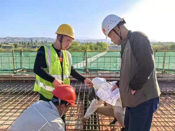 陜煤建設(shè)新疆第一項(xiàng)目部：凝心聚力趕工期，追趕超越“拼”成效