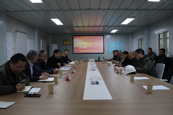 陜煤集團副總經(jīng)理宋召軍到建設集團承建項目開展節(jié)前安全督導檢查