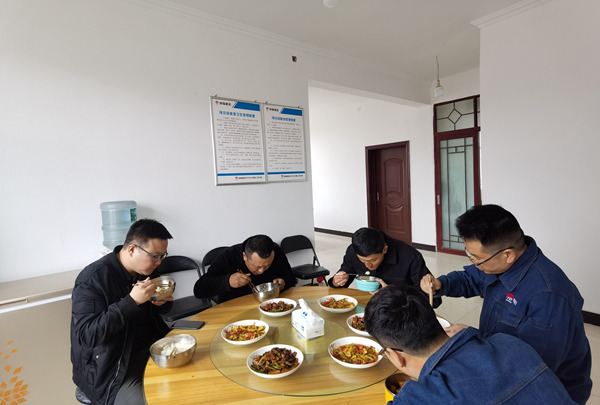 陜煤建設漢中分公司：狠抓“兩堂一舍”工作 加強后勤管理