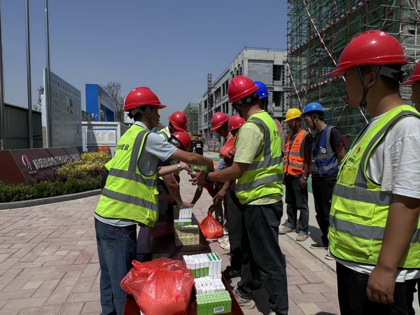 陜煤建設銅煤公司十五項目部：戰(zhàn)高溫、不服“暑”掀起大干熱潮